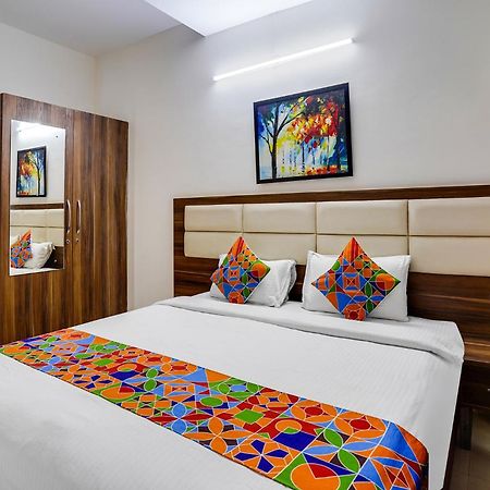 Fabhotel Astra - Electronic City Kammasandra Bagian luar foto
