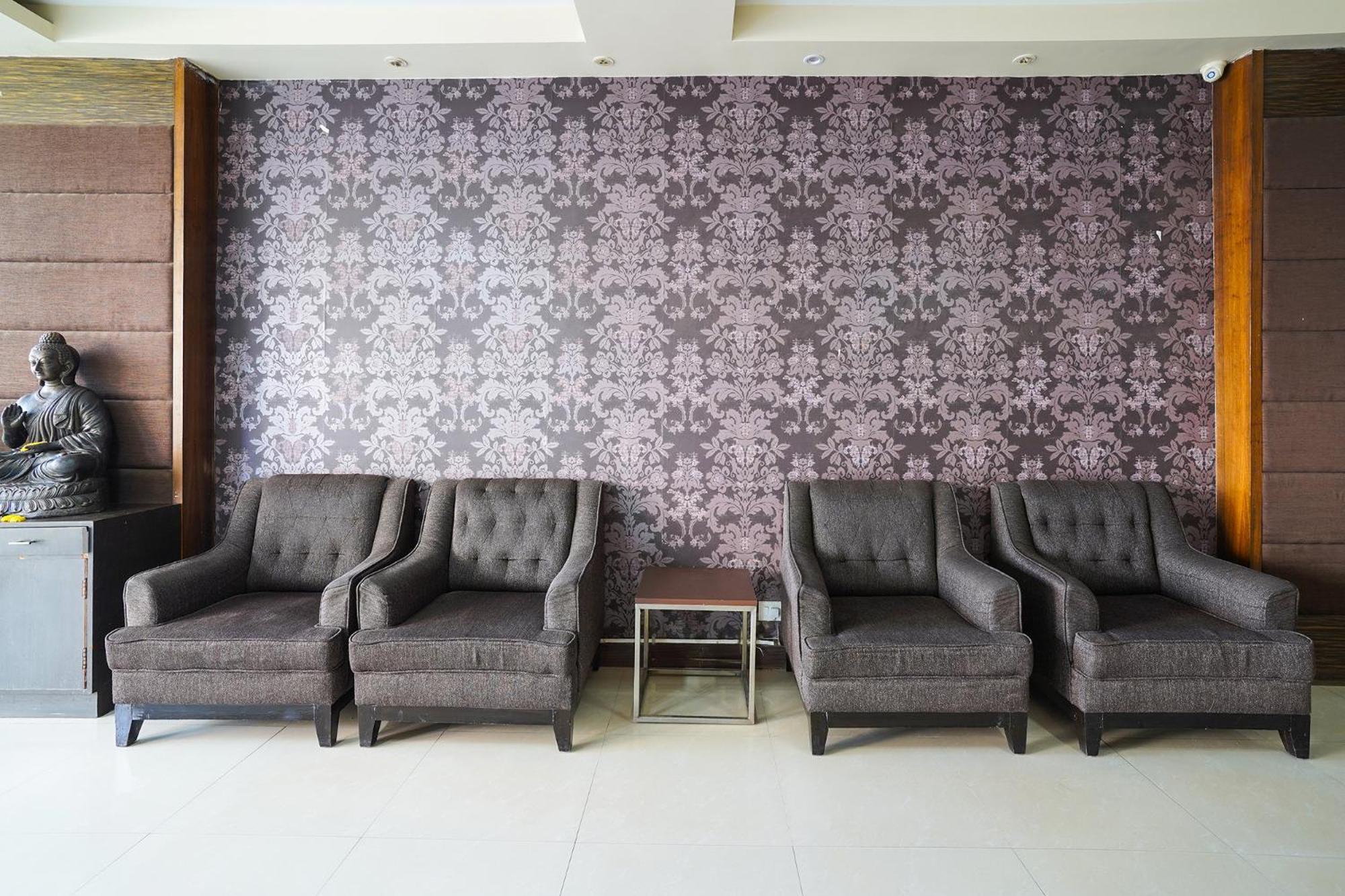 Fabhotel Astra - Electronic City Kammasandra Bagian luar foto