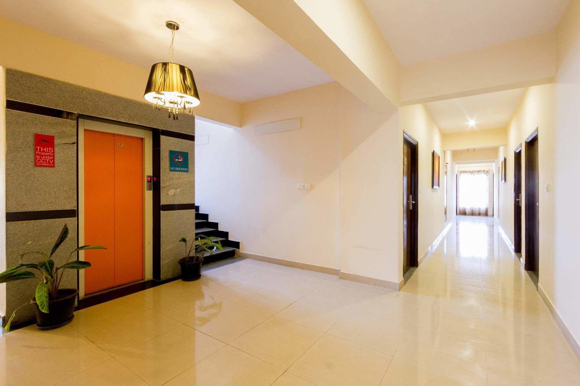 Fabhotel Astra - Electronic City Kammasandra Bagian luar foto