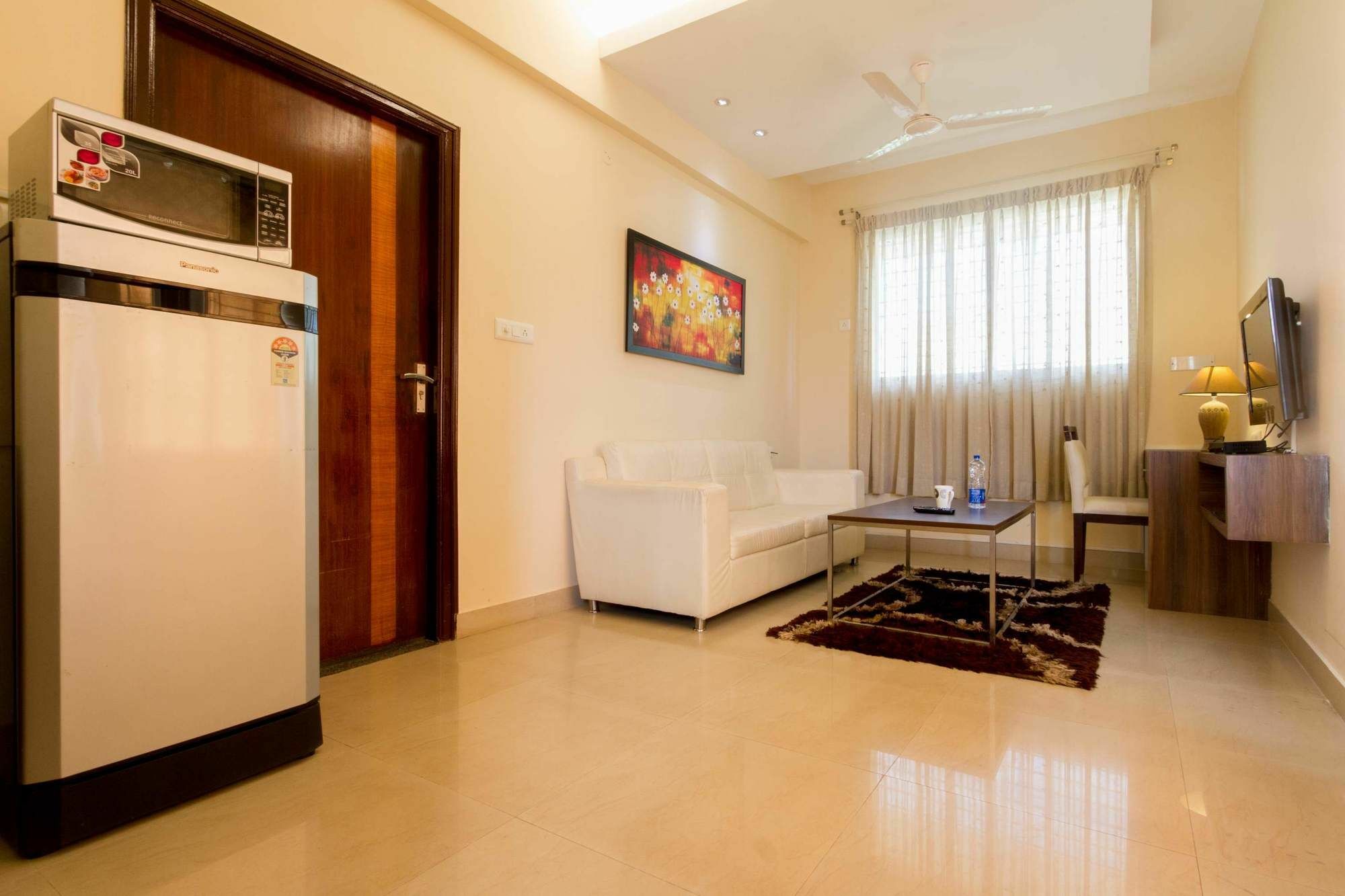 Fabhotel Astra - Electronic City Kammasandra Bagian luar foto